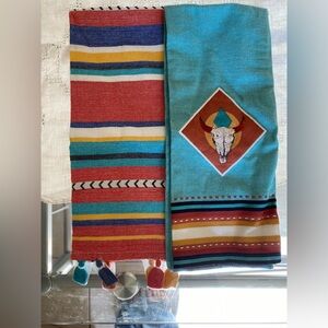 Set of 2 southwest style towels